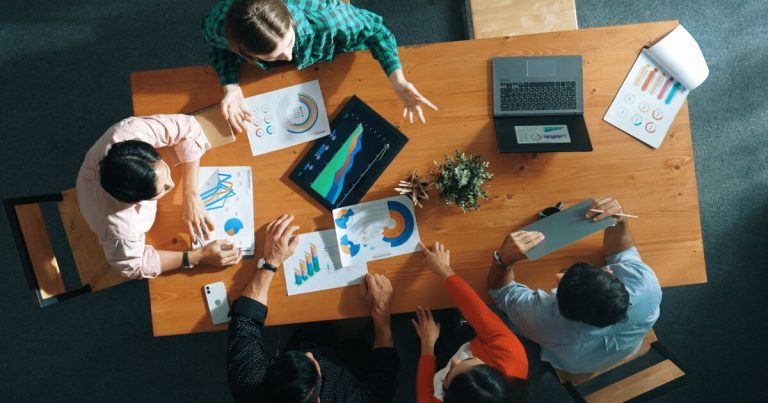 ¿Cuánto se gana al trabajar en una startup? Estos son los sueldos promedio en AL